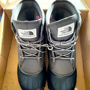 The North Face Tsumoru hiking  boots.